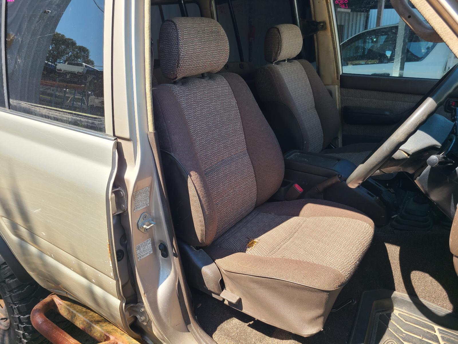 View Toyota Landcruiser 1993 4 Door Station Wagon