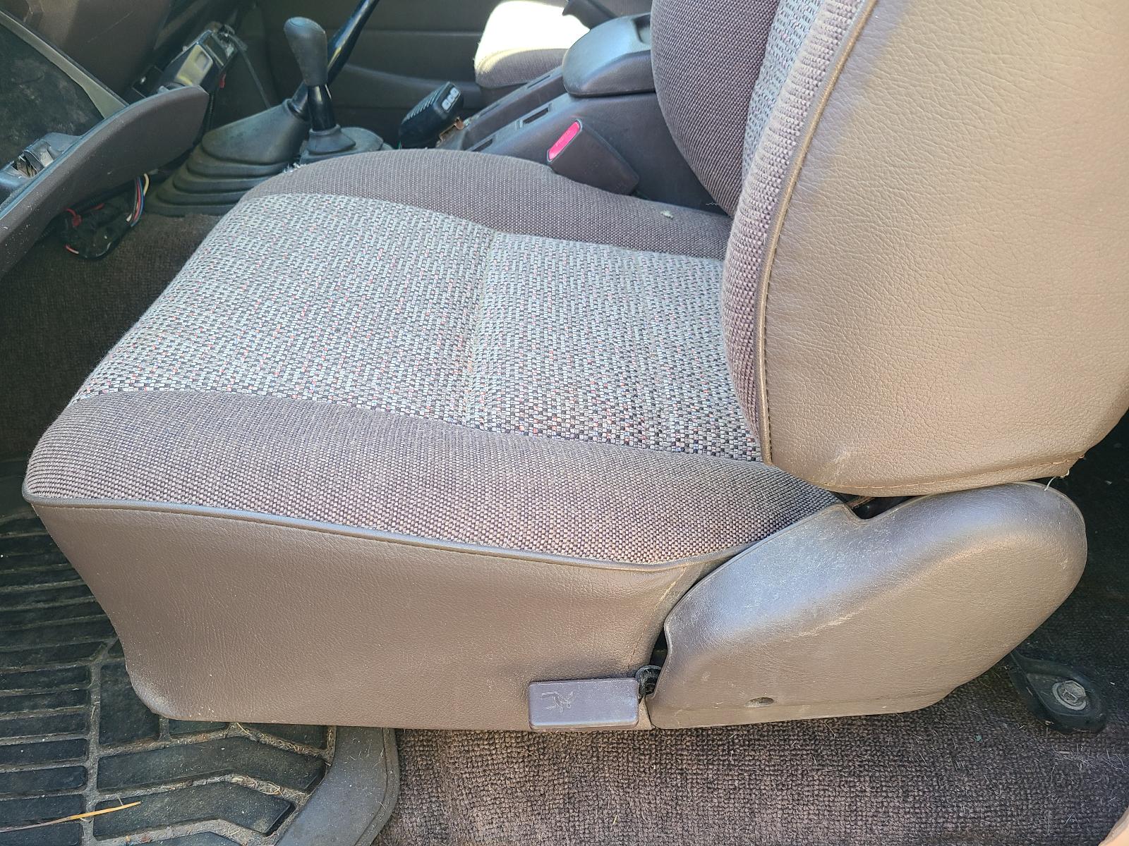 View Toyota Landcruiser 1993 4 Door Station Wagon