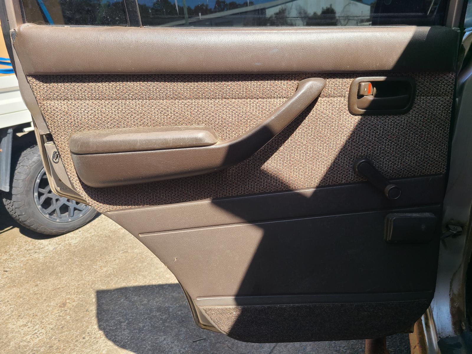 View Toyota Landcruiser 1993 4 Door Station Wagon