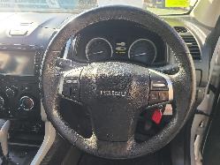 View Auto part Caliper Isuzu Dmax 2017