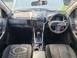 View Auto part Caliper Isuzu Dmax 2017