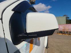 View Auto part Caliper Isuzu Dmax 2017