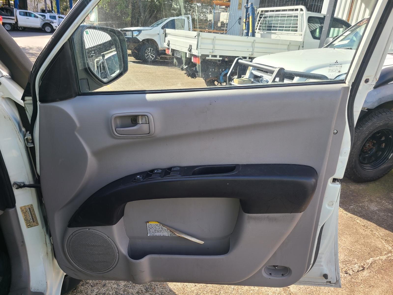 Mitsubishi Triton 2012 4 Door Pickup View Mitsubishi Triton 2012 4 Door Pickup