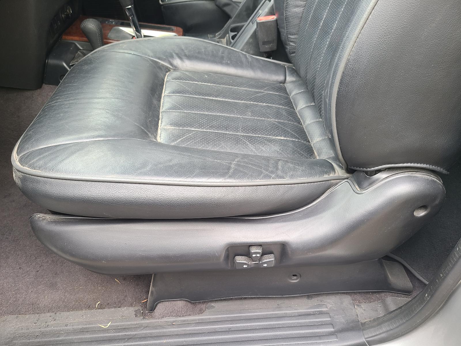 View Nissan Patrol 2011 4 Door Station Wagon
