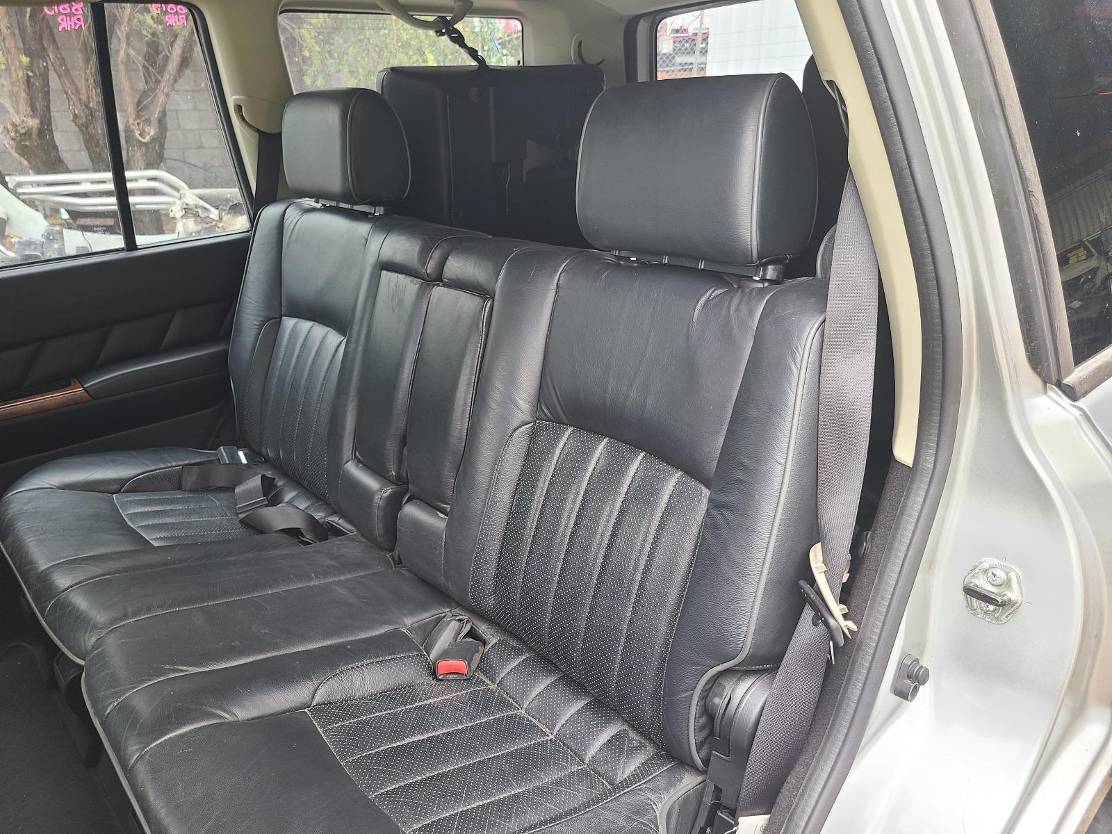 View Nissan Patrol 2011 4 Door Station Wagon