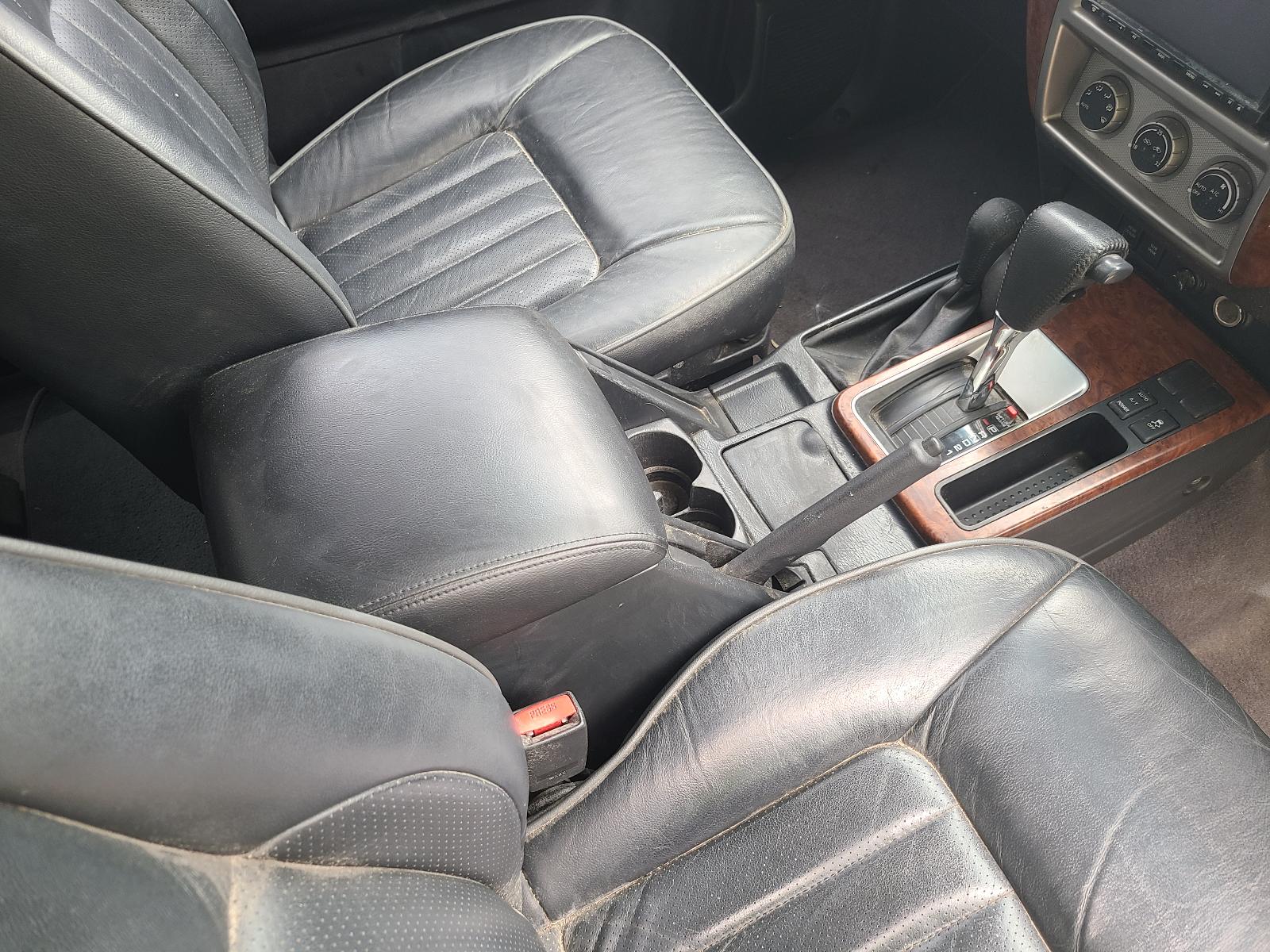 View Nissan Patrol 2011 4 Door Station Wagon