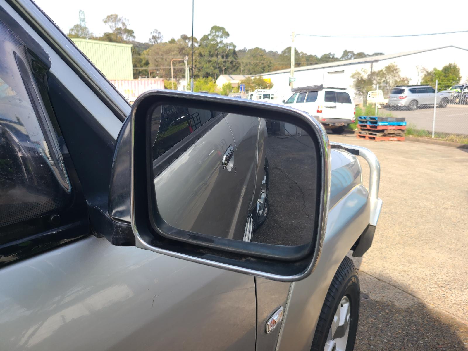 View Nissan Patrol 2011 4 Door Station Wagon