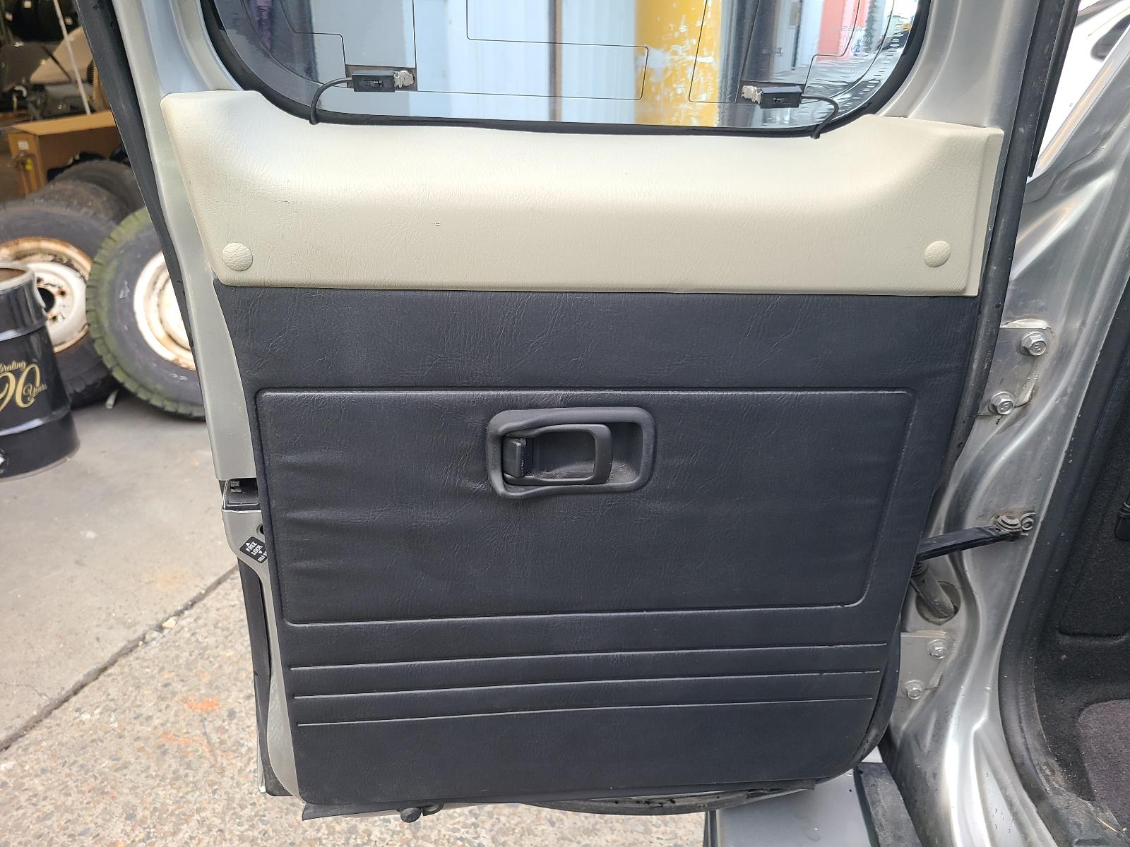 View Nissan Patrol 2011 4 Door Station Wagon