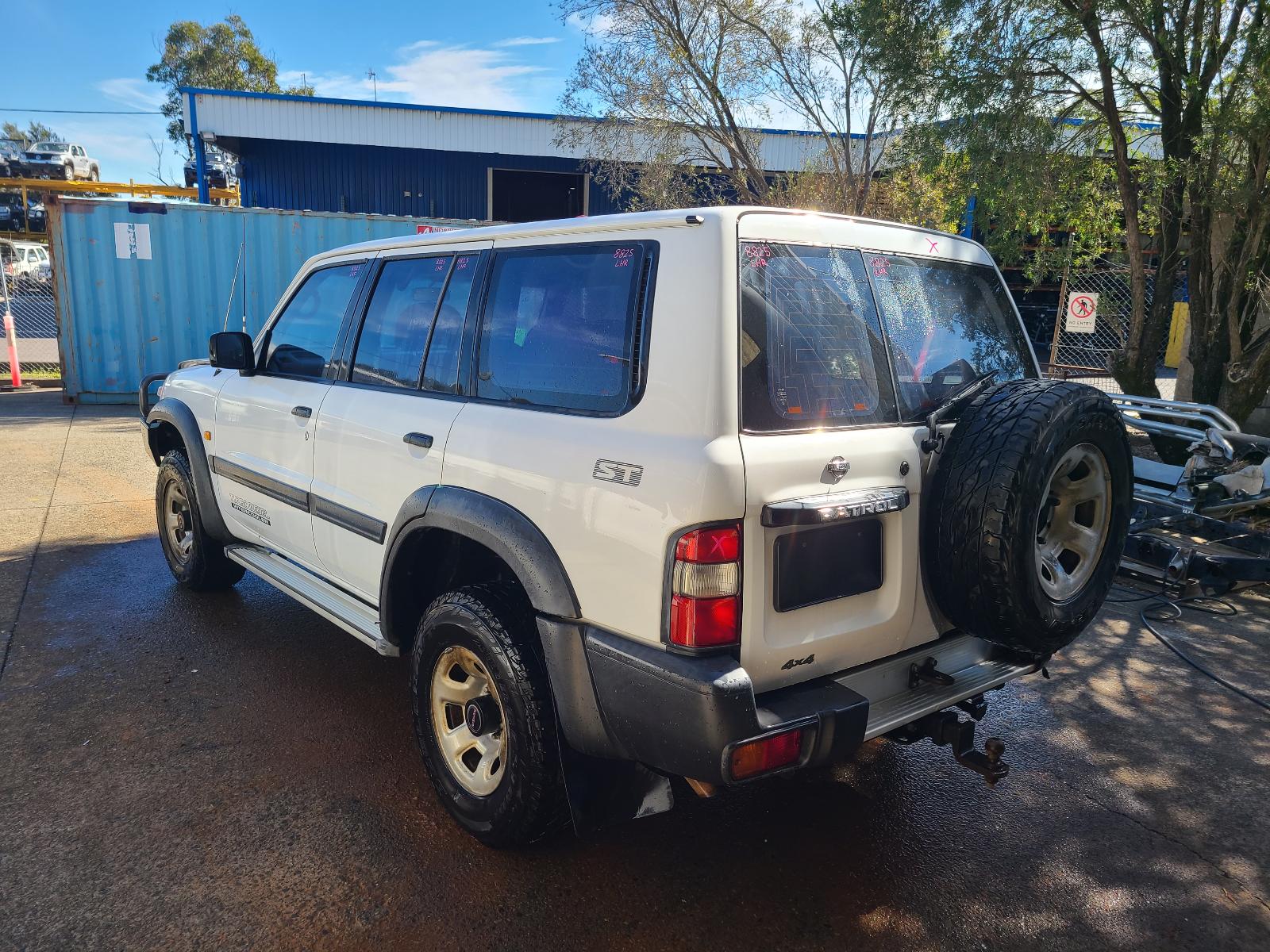 View Nissan Patrol 1999  