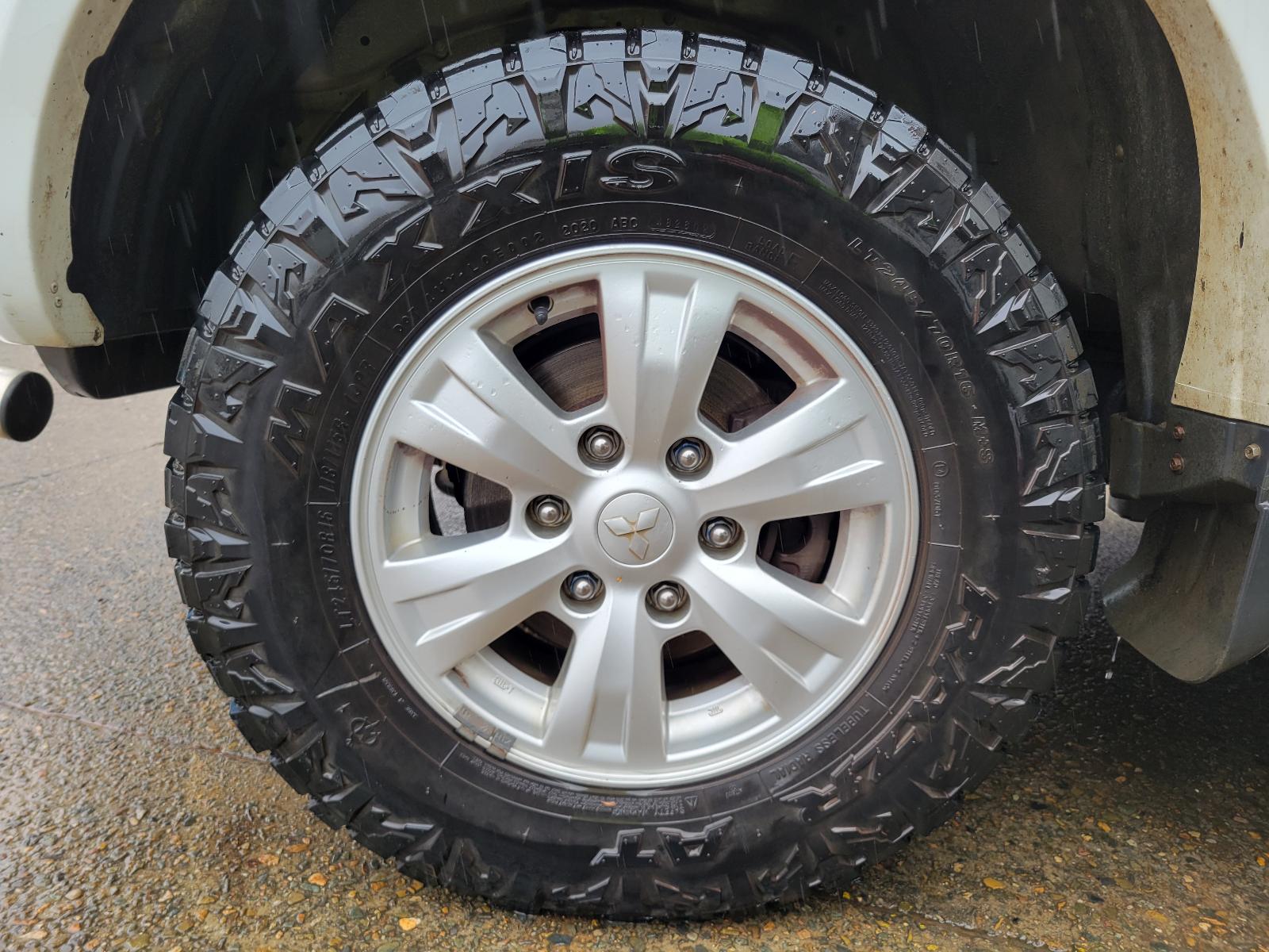 View Mitsubishi Triton 2013 4 Door Utility