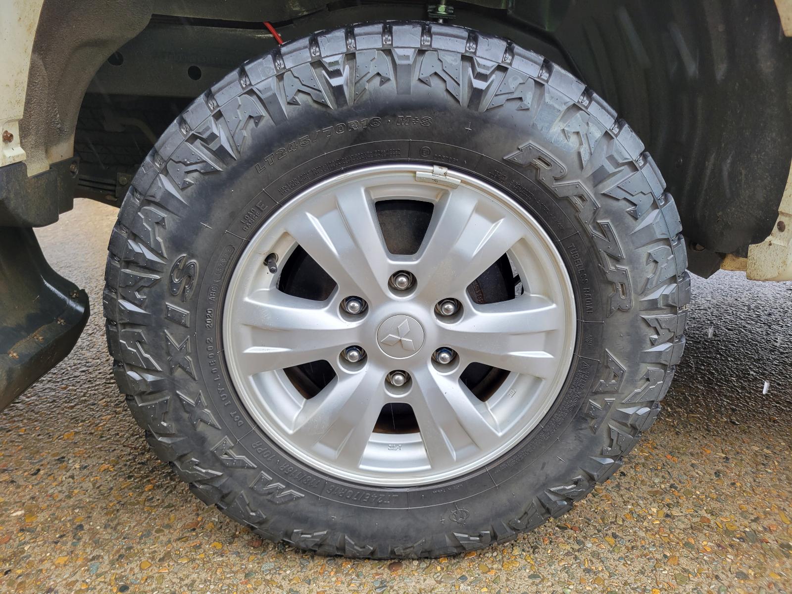 View Mitsubishi Triton 2013 4 Door Utility