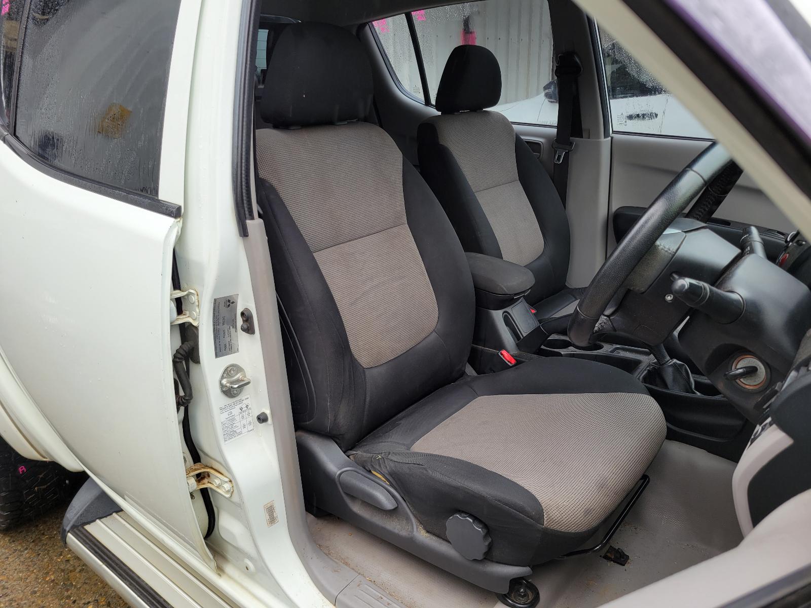 View Mitsubishi Triton 2013 4 Door Utility