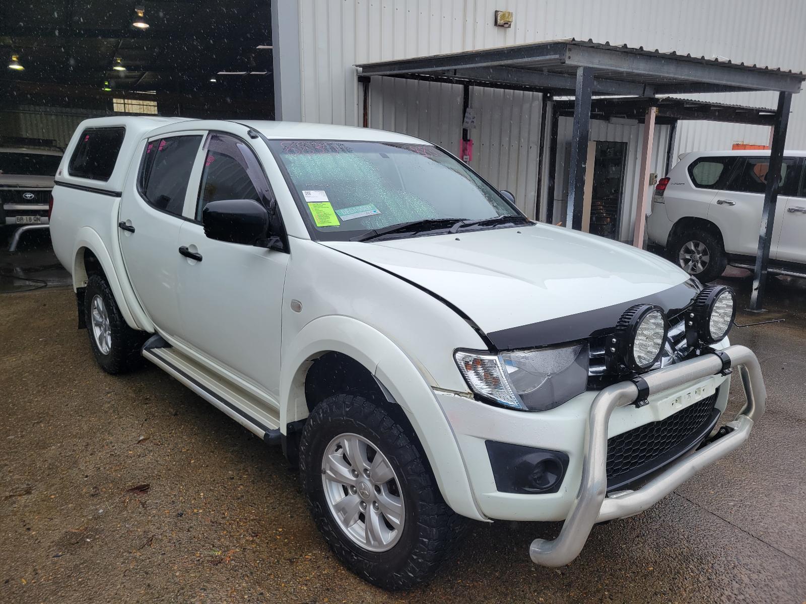 View Mitsubishi Triton 2013 4 Door Utility