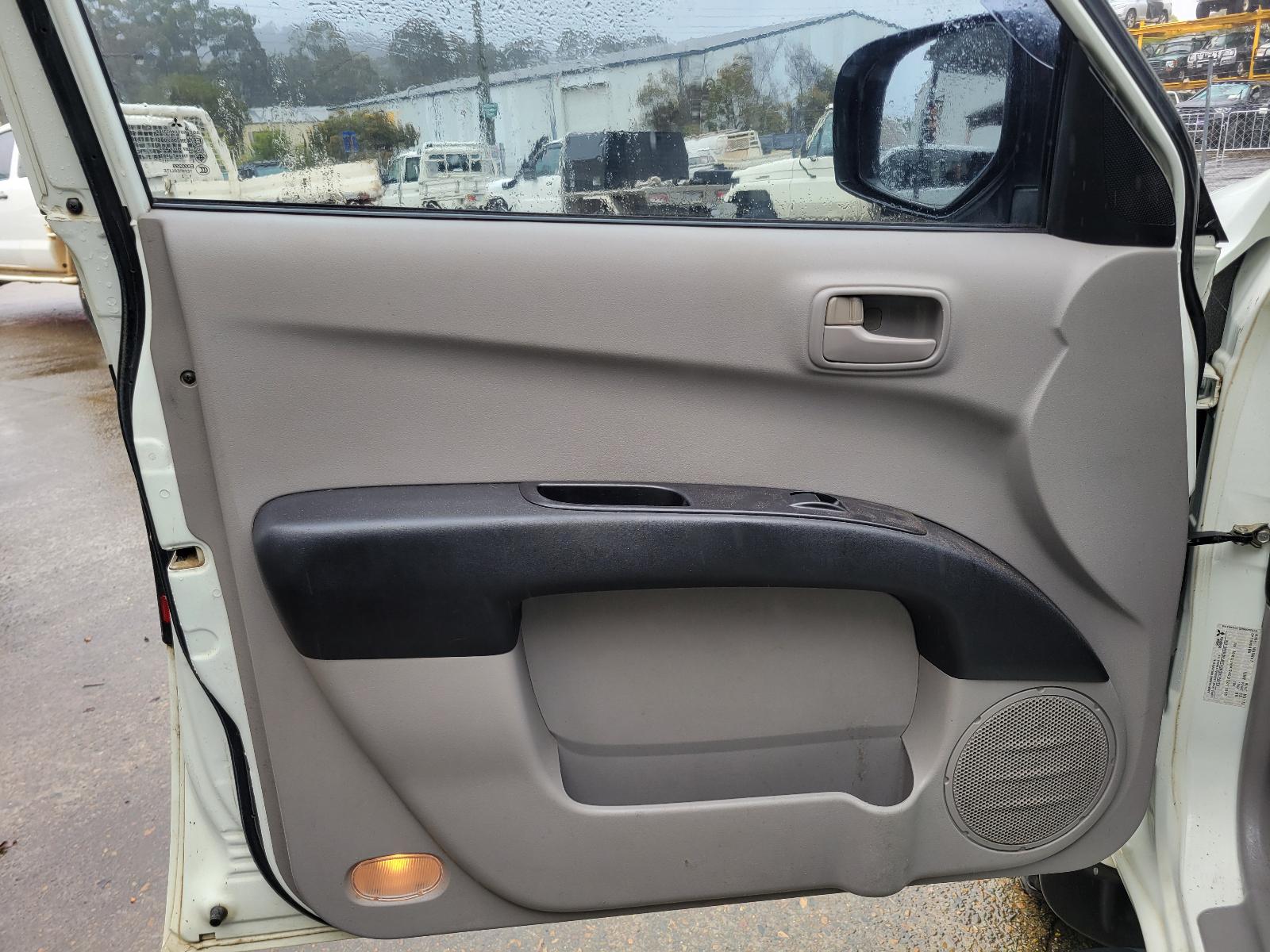 View Mitsubishi Triton 2013 4 Door Utility