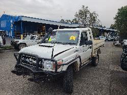 View Auto part Clock Toyota Landcruiser 2019