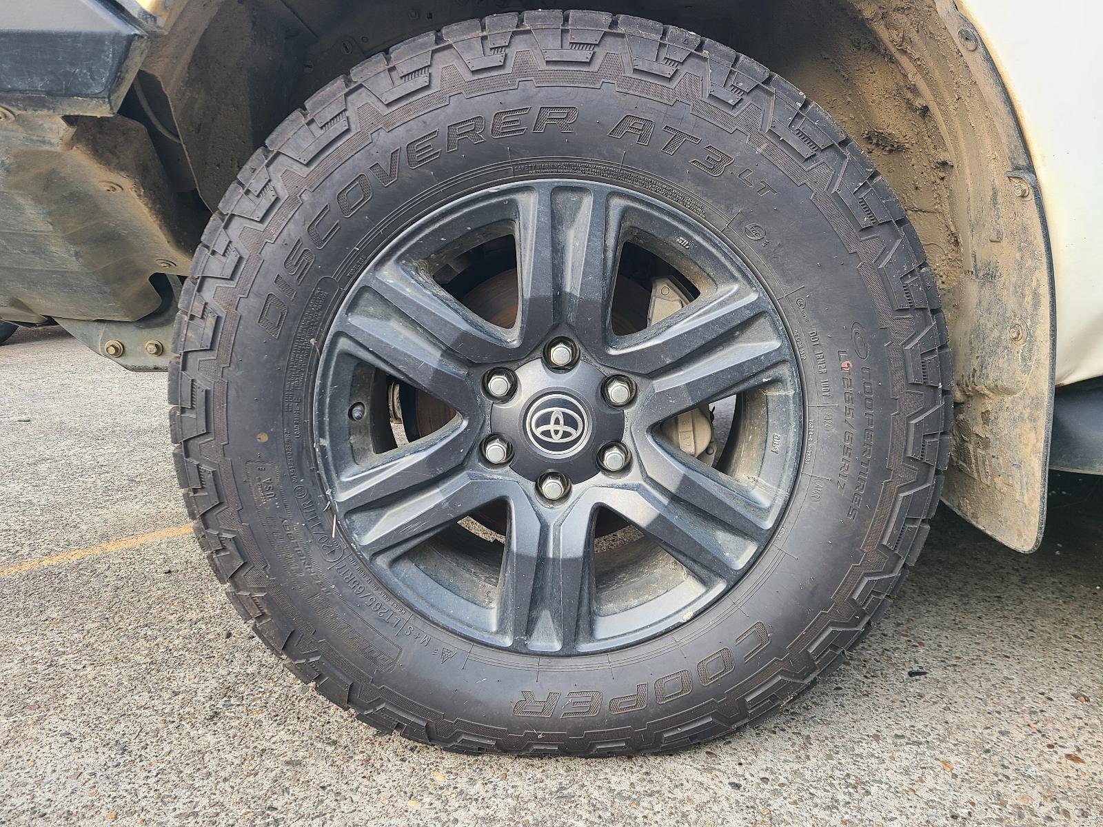 View Toyota Hilux 2023 4 Door Pickup