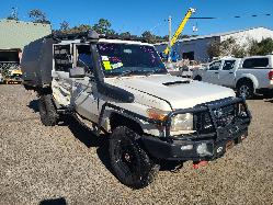 View Toyota Landcruiser 2014 4 Door Pickup