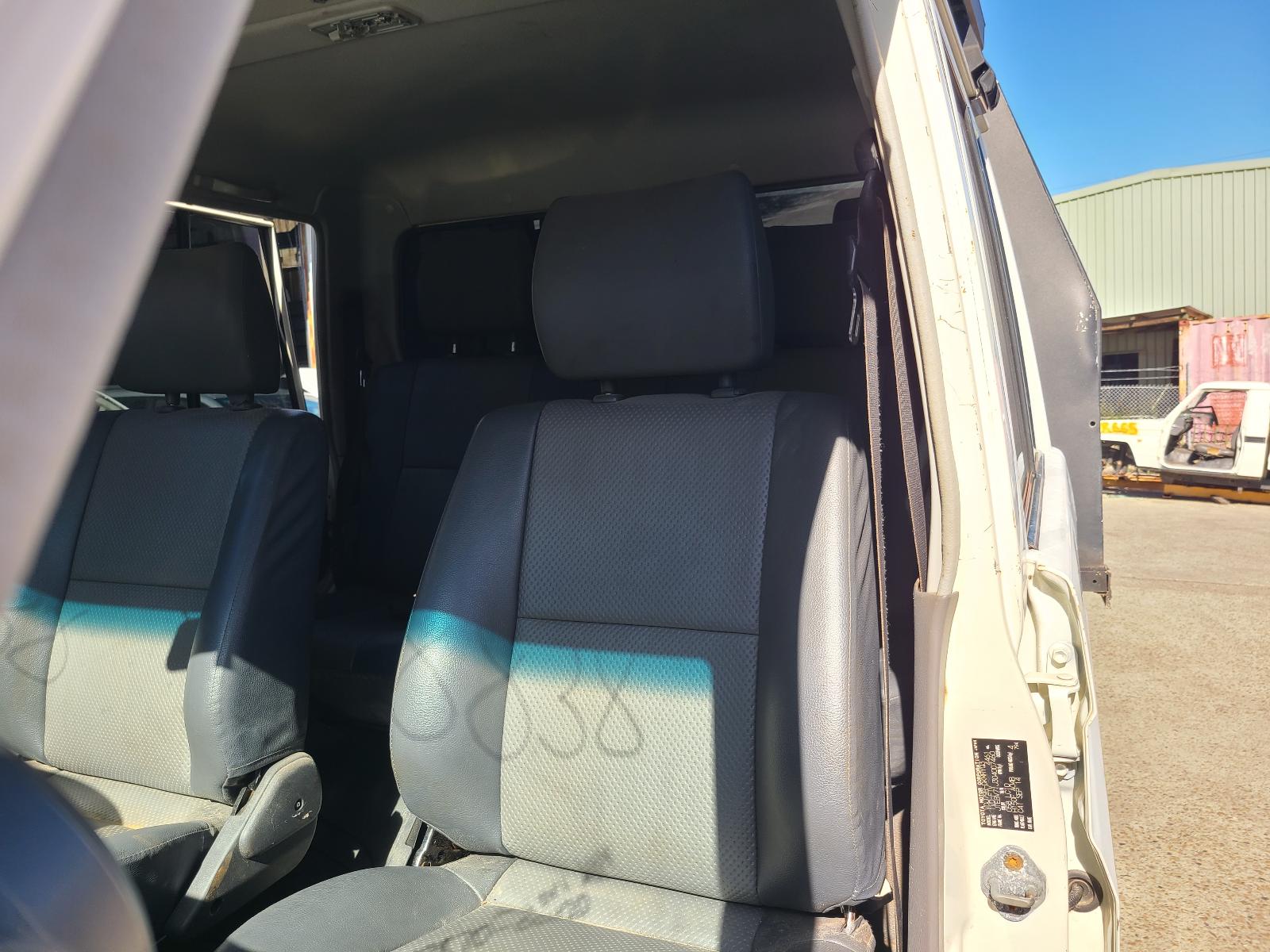 View Toyota Landcruiser 2014 4 Door Pickup