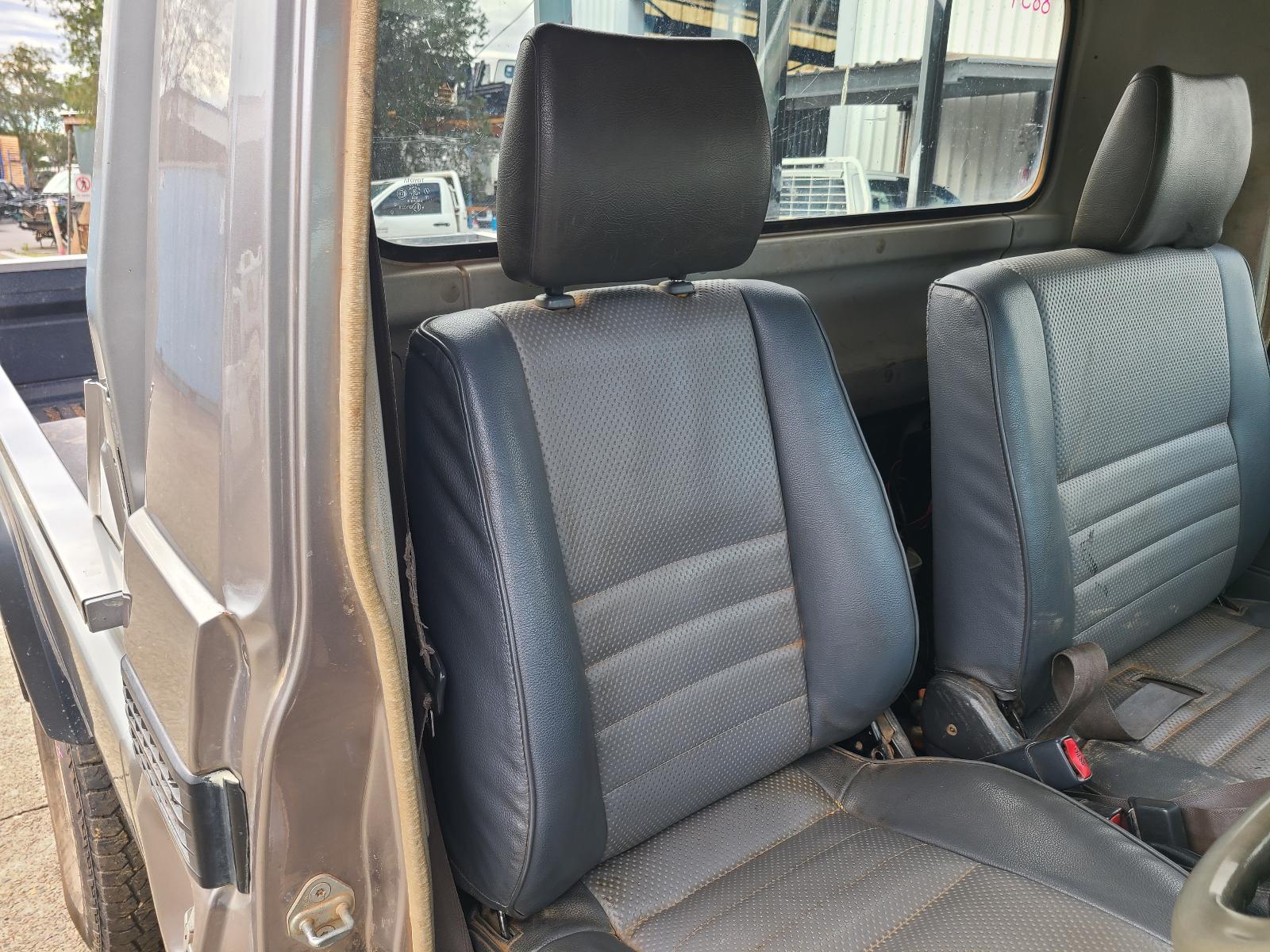 View Toyota Landcruiser 2002  