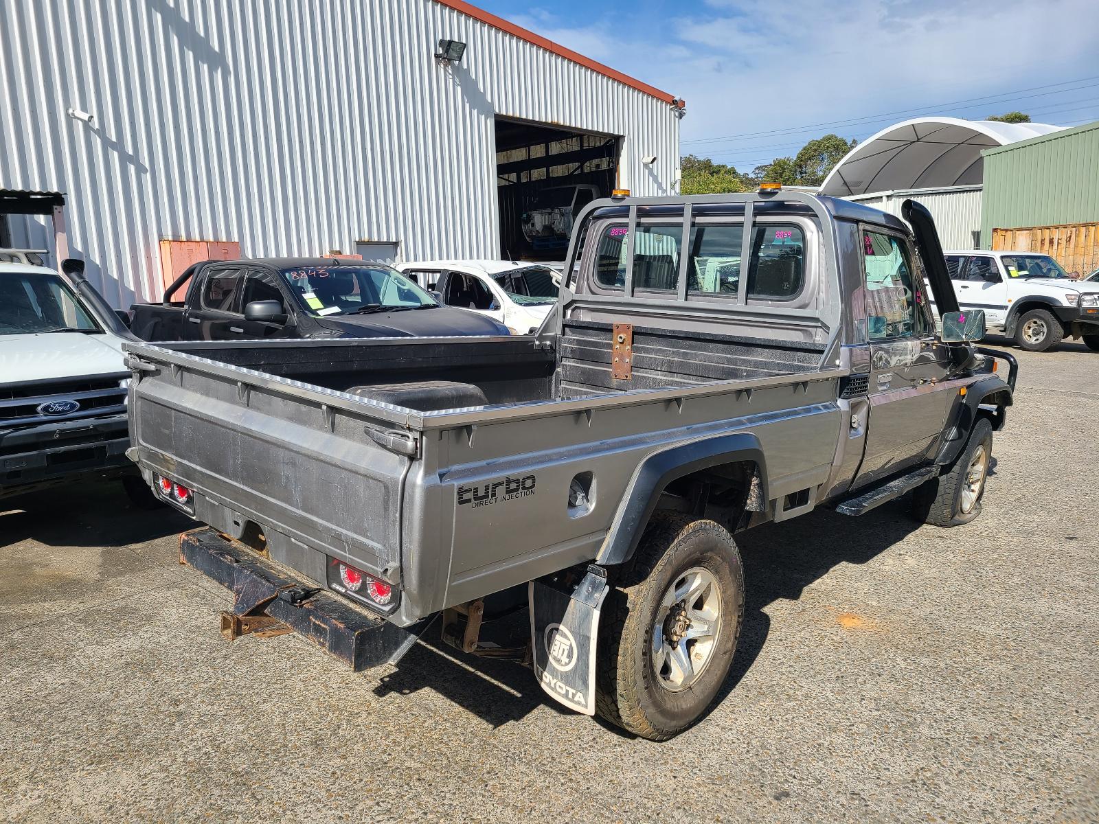 View Toyota Landcruiser 2002  