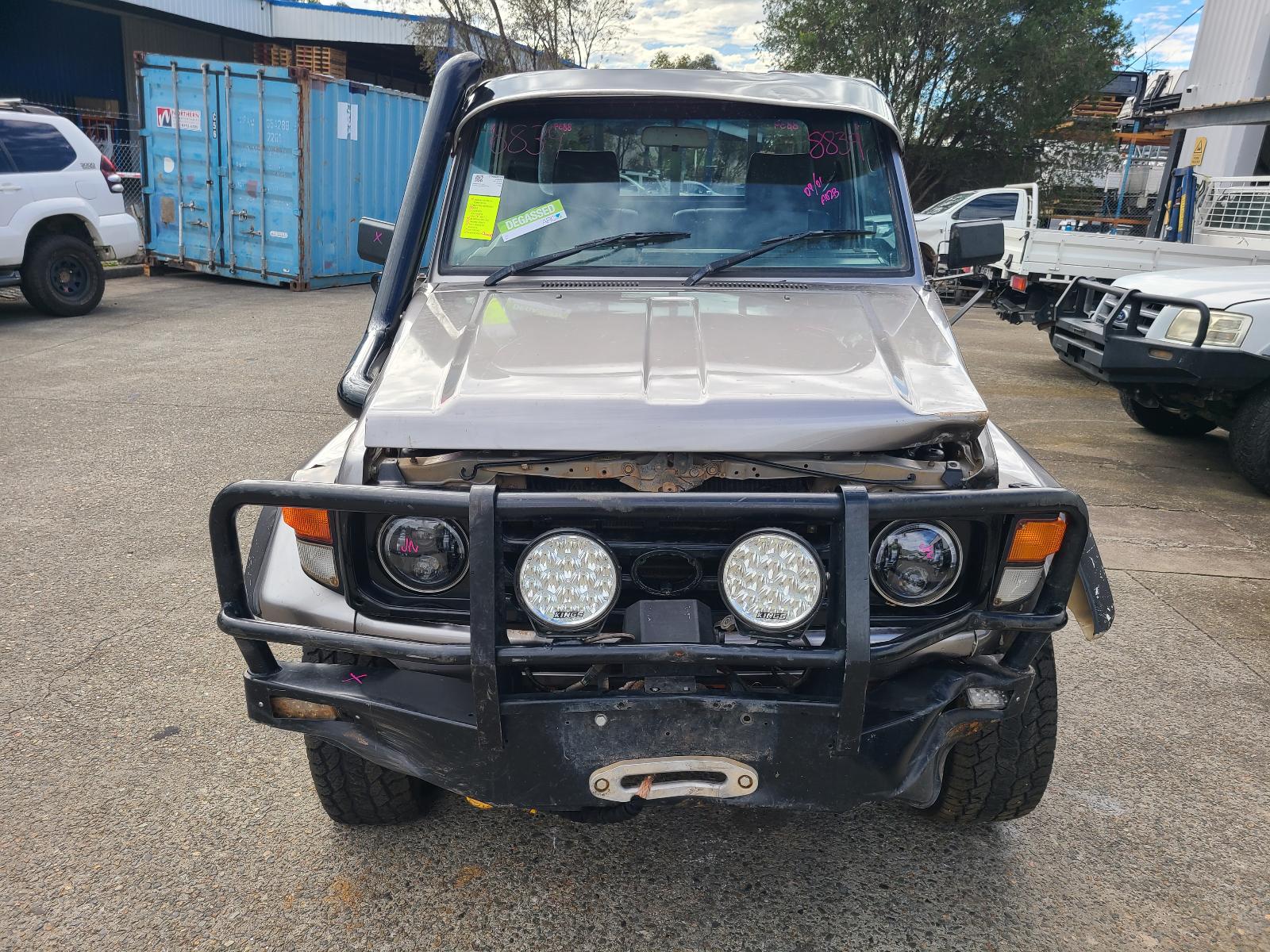 View Toyota Landcruiser 2002  