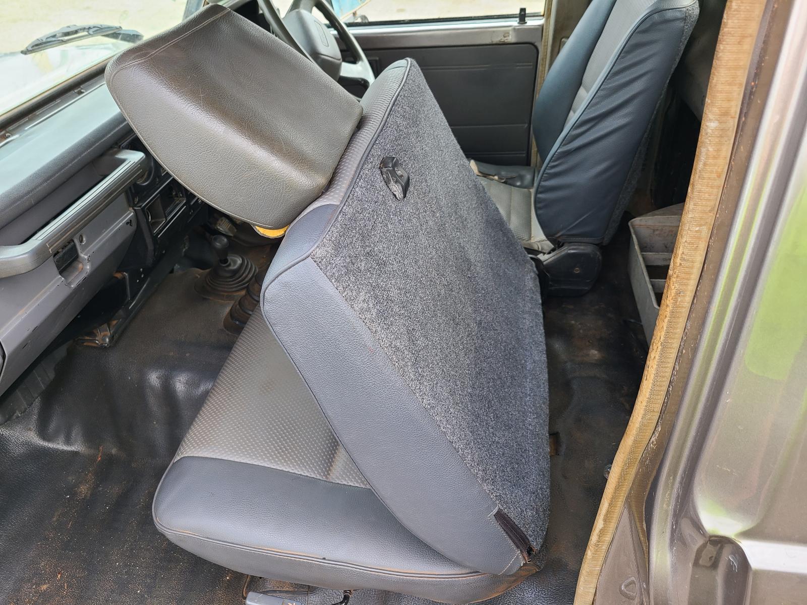 View Toyota Landcruiser 2002  