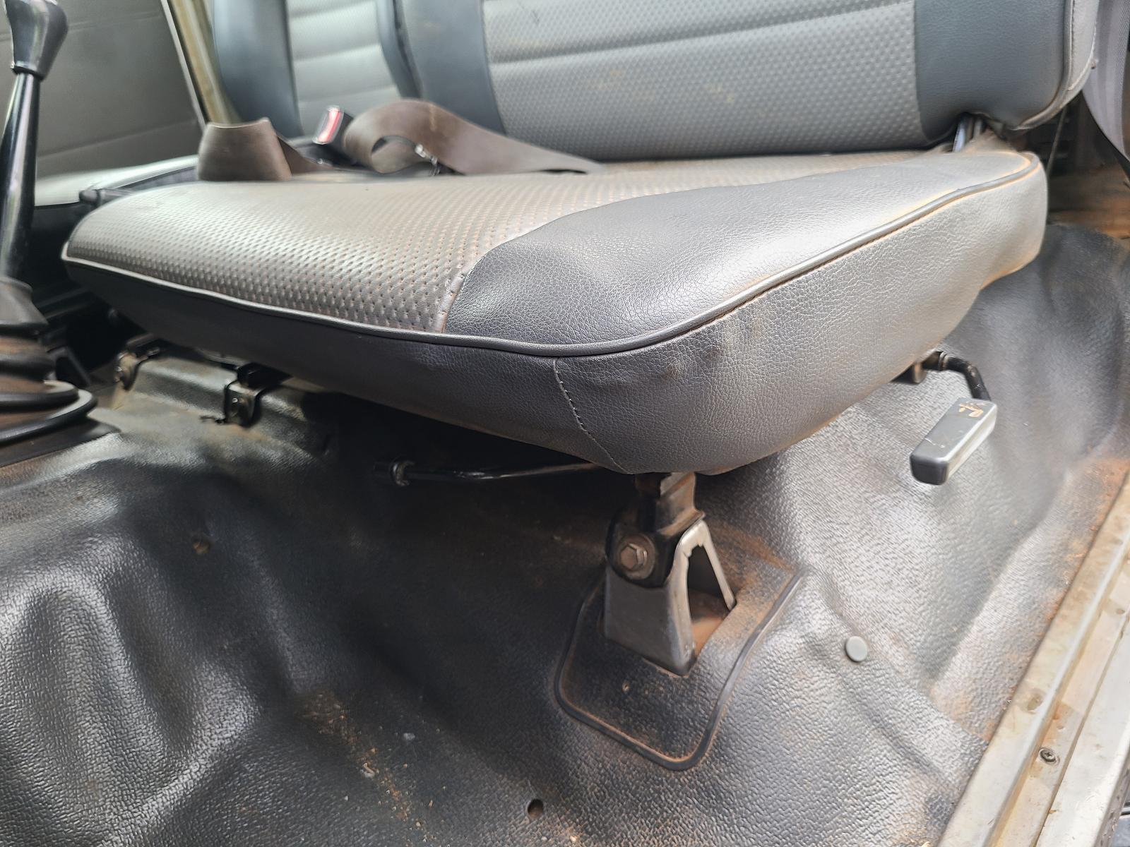 View Toyota Landcruiser 2002  