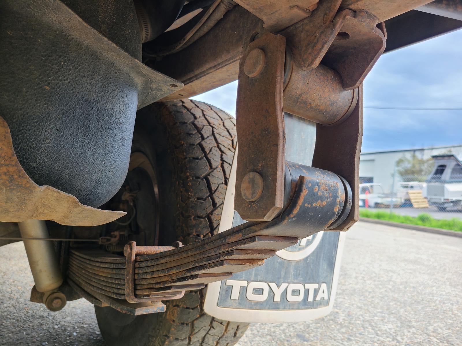 View Toyota Landcruiser 2002  
