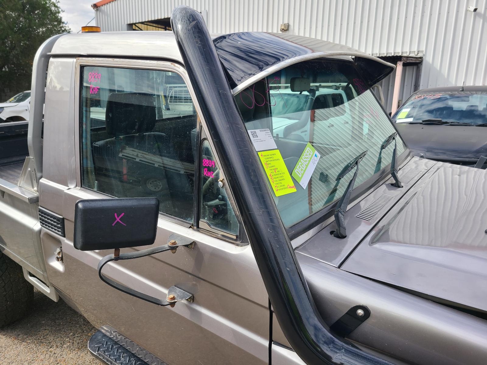 View Toyota Landcruiser 2002  