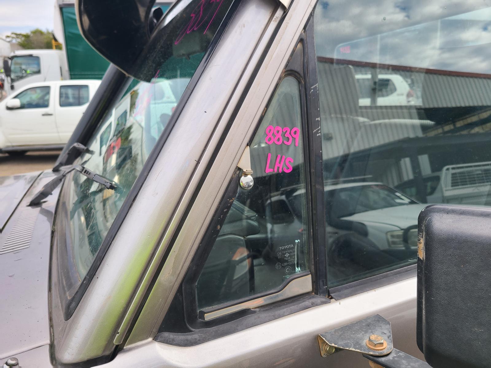 View Toyota Landcruiser 2002  