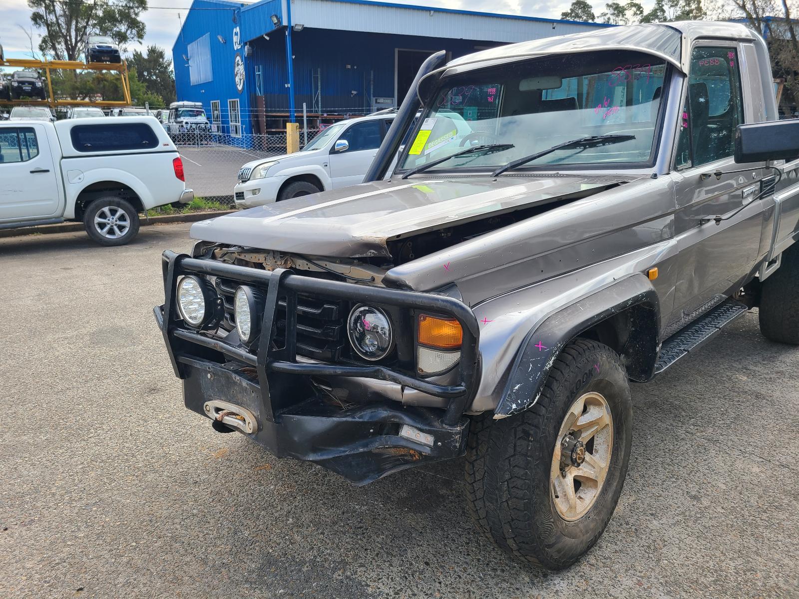 View Toyota Landcruiser 2002  