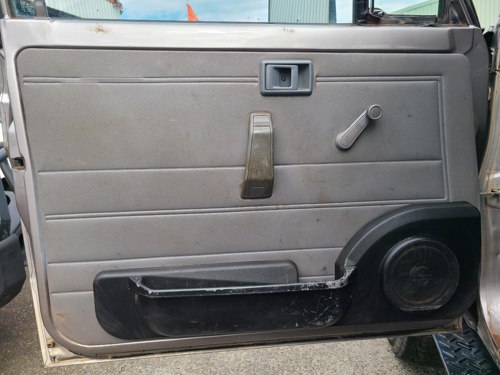 View Toyota Landcruiser 2002  