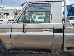 View Toyota Landcruiser 2002  