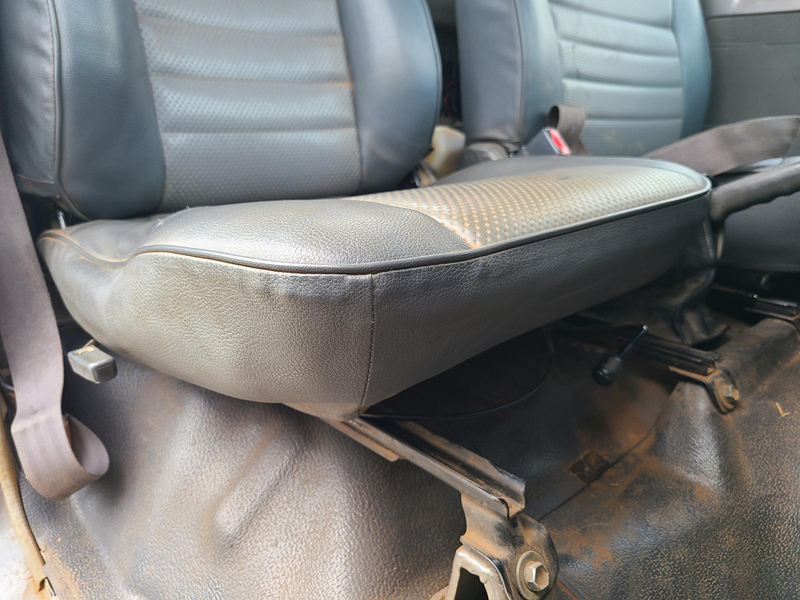 View Toyota Landcruiser 2002  