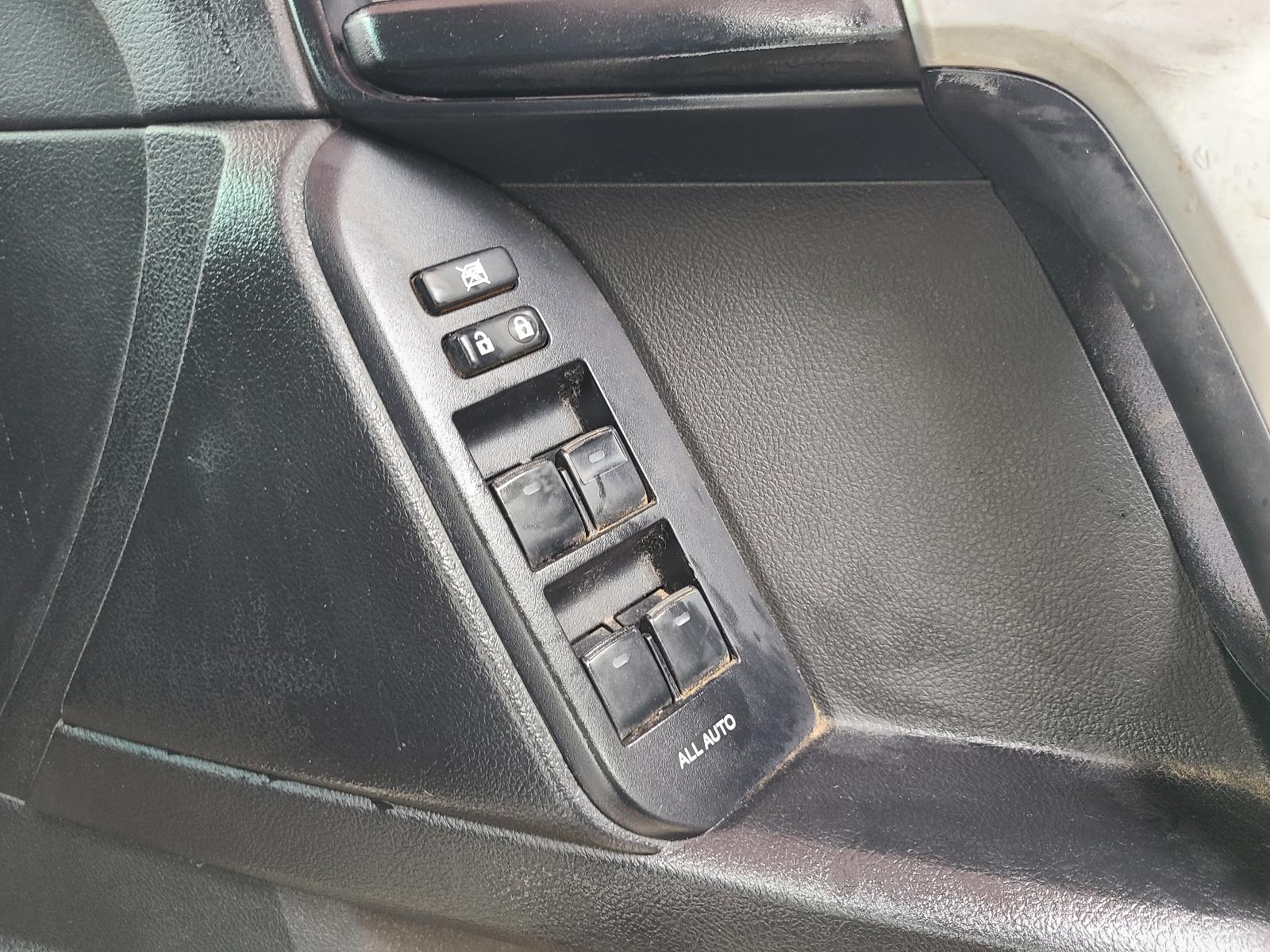 View Toyota Prado 2014 4 Door Station Wagon