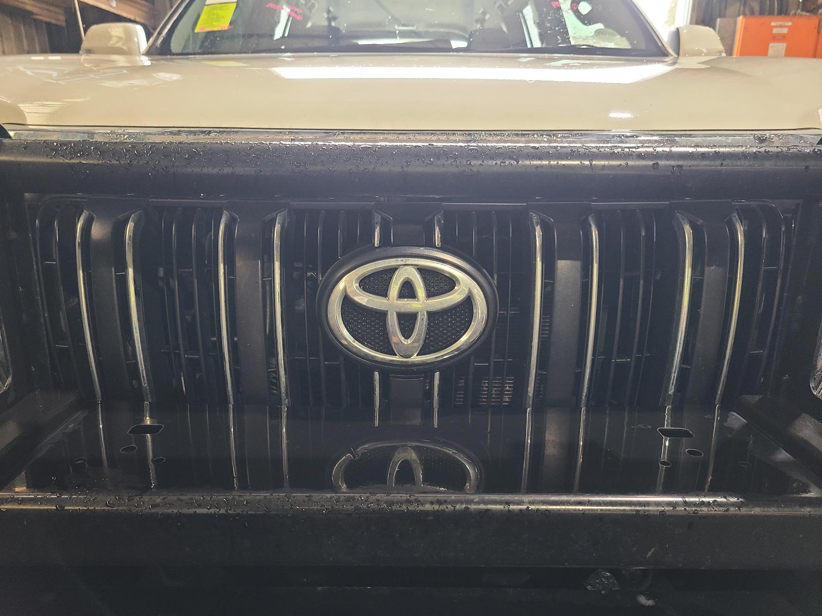 View Toyota Prado 2014 4 Door Station Wagon