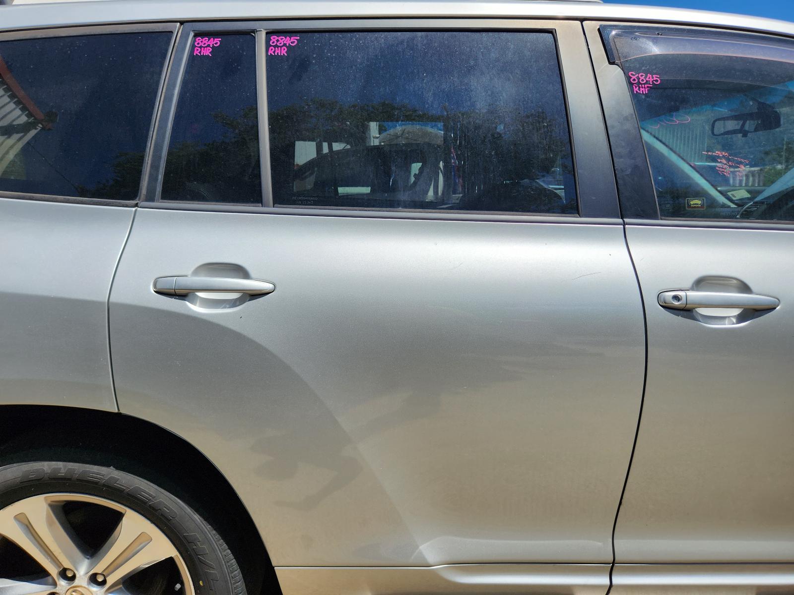 Toyota Kluger 2010 4 Door Station Wagon View Toyota Kluger 2010 4 Door Station Wagon