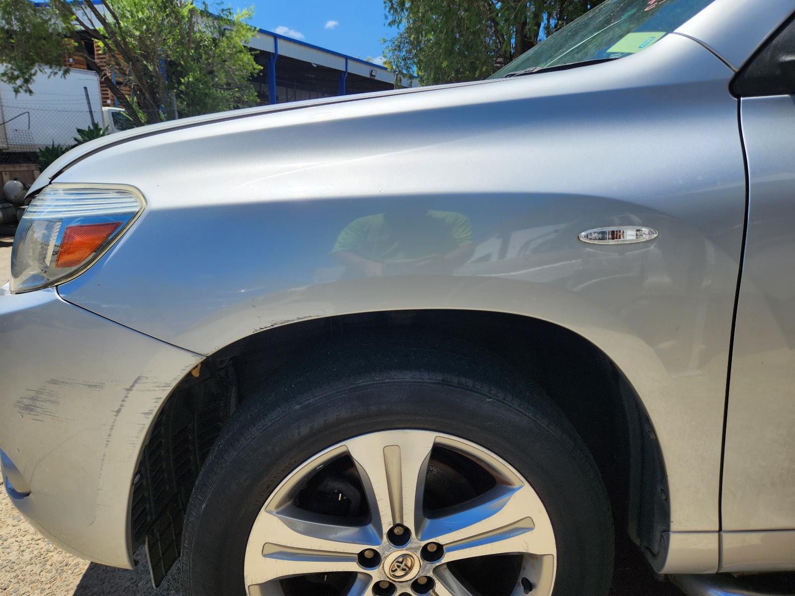 Toyota Kluger 2010 4 Door Station Wagon View Toyota Kluger 2010 4 Door Station Wagon