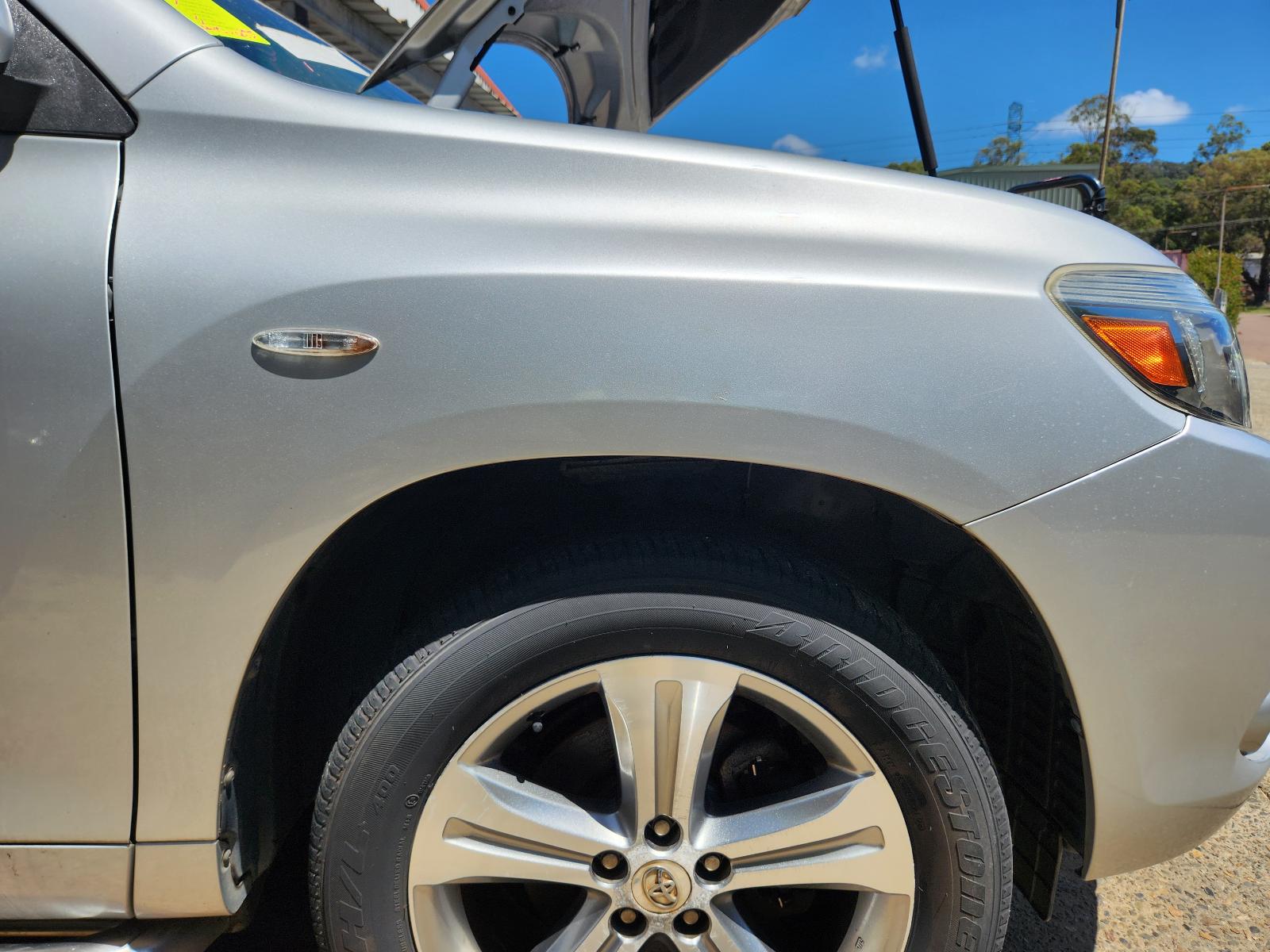 Toyota Kluger 2010 4 Door Station Wagon View Toyota Kluger 2010 4 Door Station Wagon