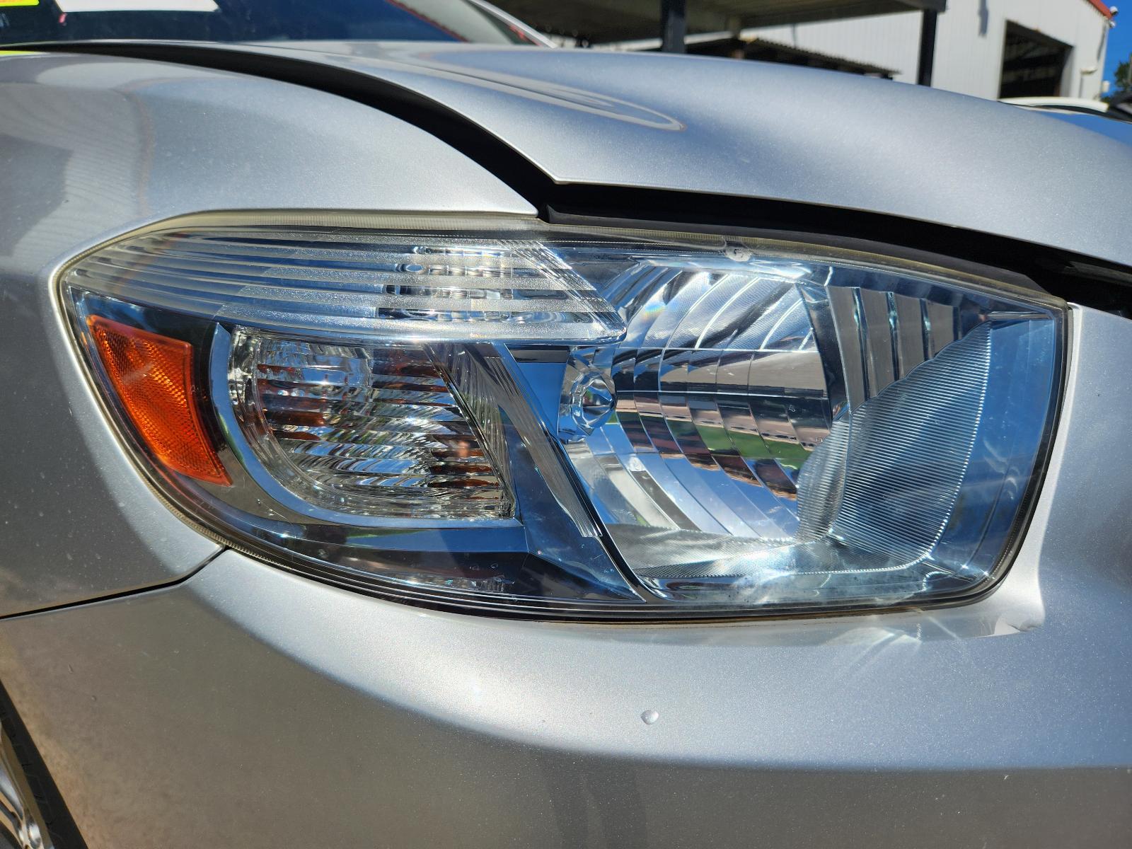 Toyota Kluger 2010 4 Door Station Wagon View Toyota Kluger 2010 4 Door Station Wagon