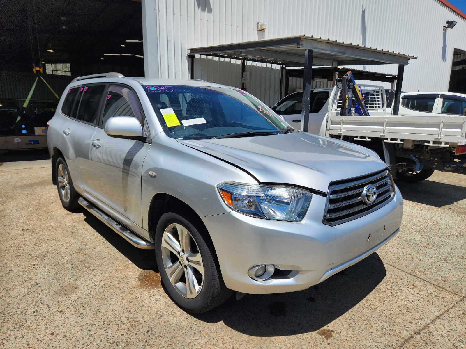 Toyota Kluger 2010 4 Door Station Wagon View Toyota Kluger 2010 4 Door Station Wagon