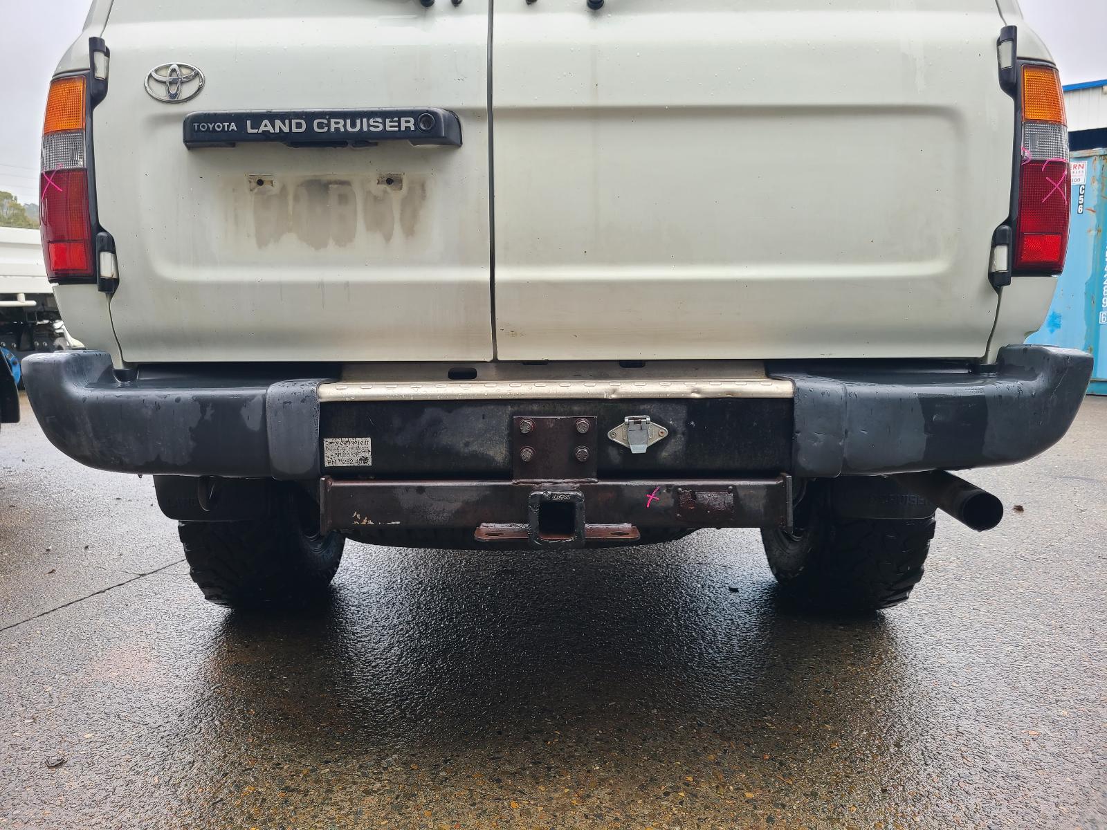 View Toyota Landcruiser 1996 4 Door Station Wagon