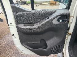 View Nissan Navara 2012 4 Door Utility