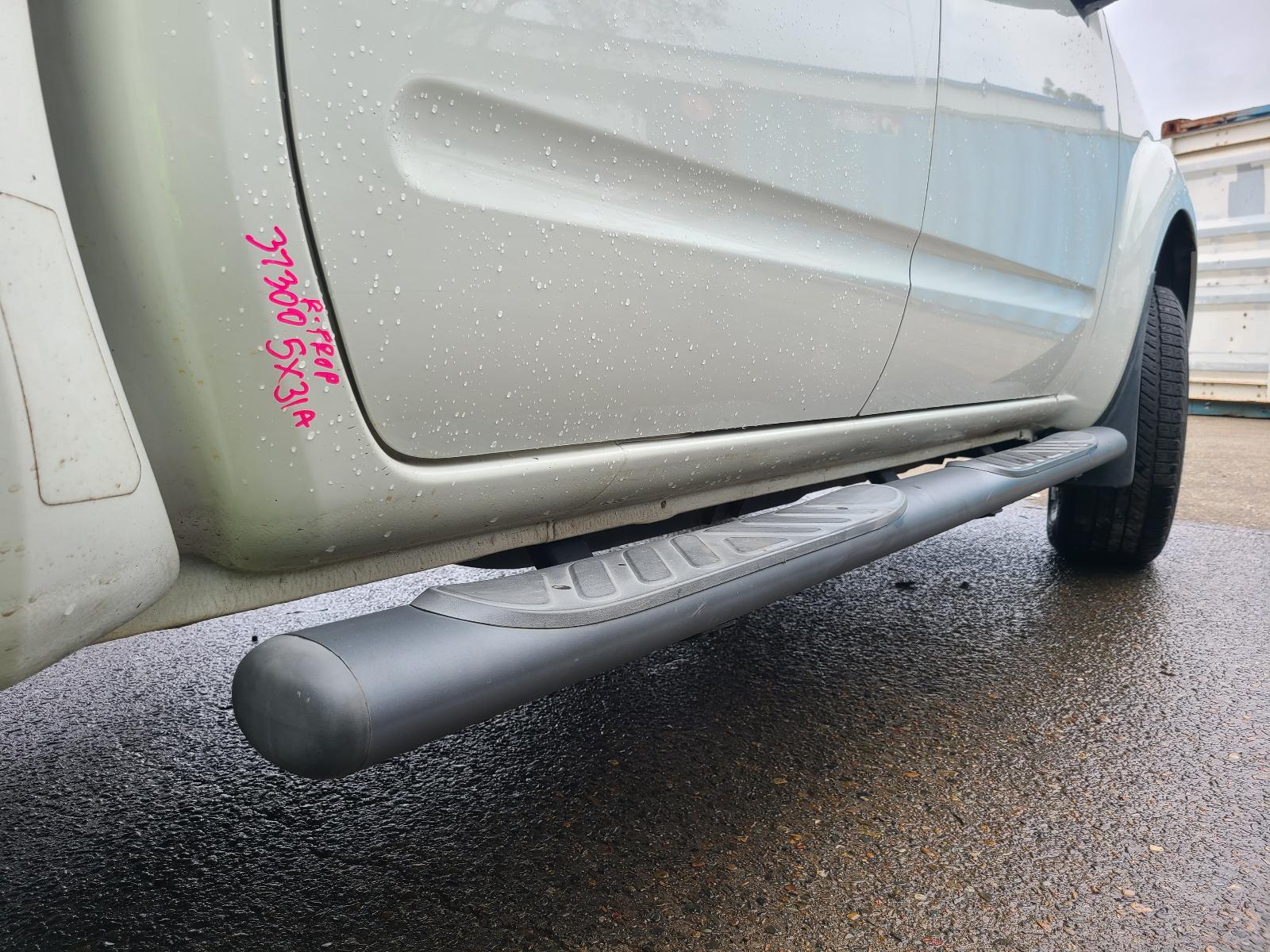 View Nissan Navara 2012 4 Door Utility
