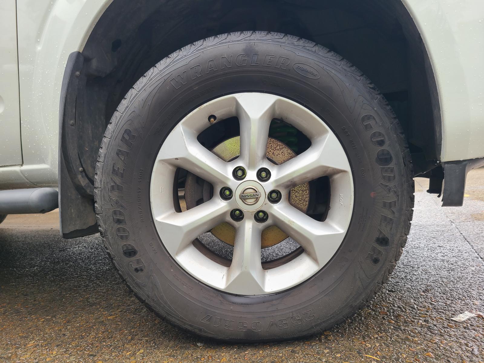 View Nissan Navara 2012 4 Door Utility