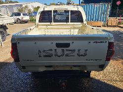 View Isuzu Dmax 2011  