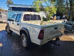 View Isuzu Dmax 2011  