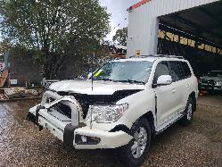 View Auto part Alternator Toyota Landcruiser 2013