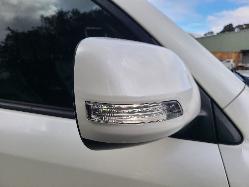 View Toyota Landcruiser 2013 4 Door Station Wagon