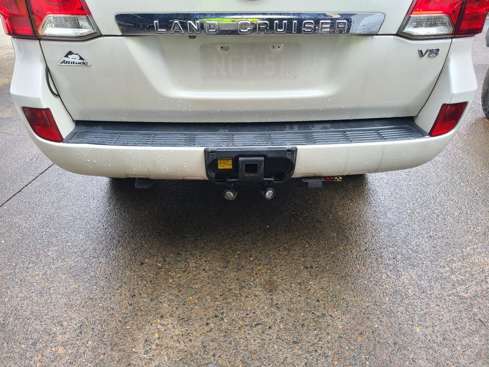View Toyota Landcruiser 2013 4 Door Station Wagon
